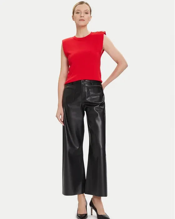 ΠΑΝΤΕΛΟΝΙ PCHOU